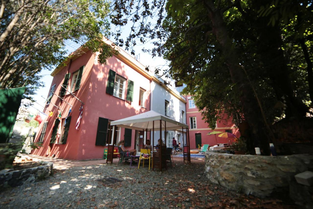 Castle Hostel Genua Exteriör bild